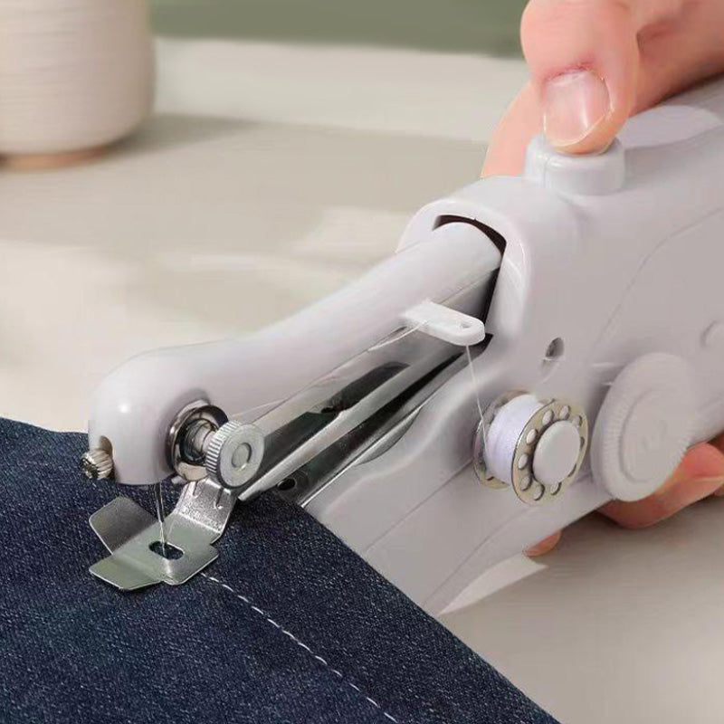 📢🔥 Begrenset tilbud 2026: 50 % rabatt🧵 Mini elektrisk symaskin — Lett og bærbar, enkel å bruke! ✨